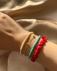 Minimalist Pearl Bracelet - thumbnail 4