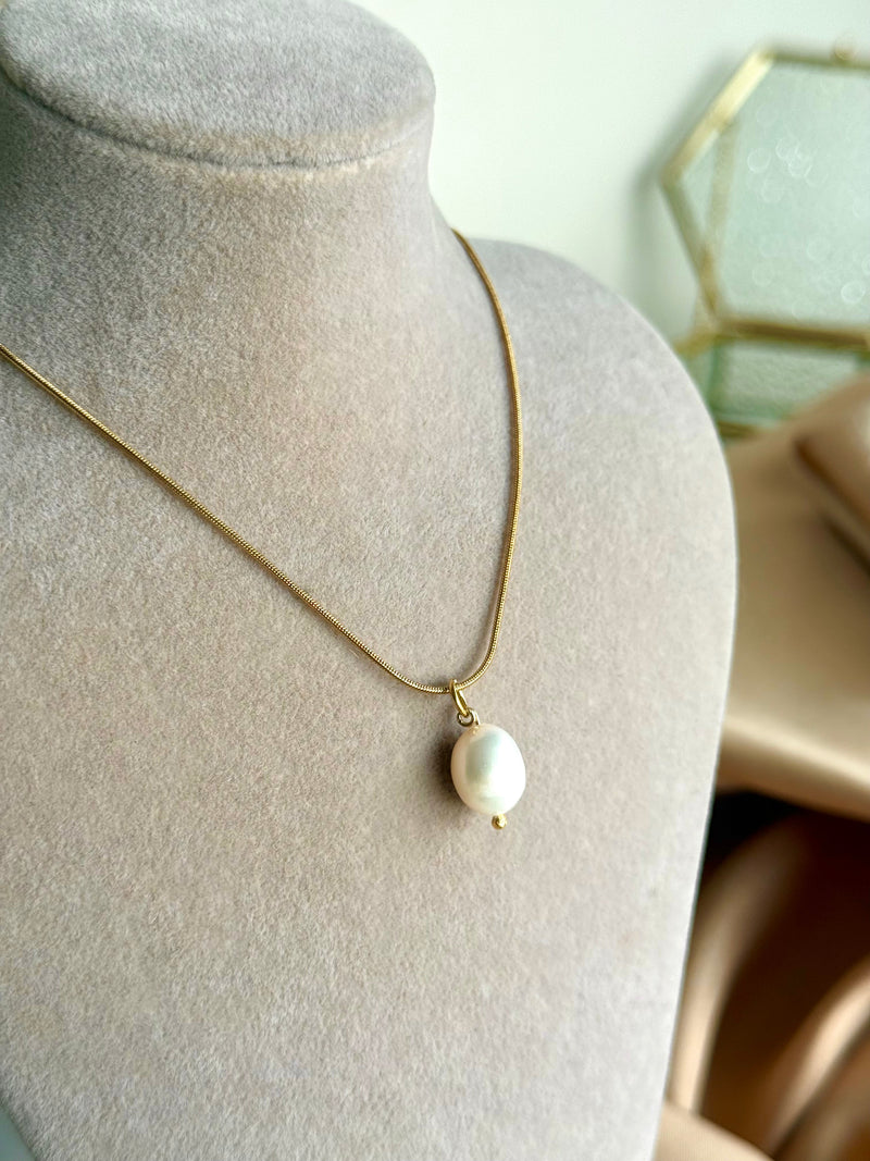 Steel Pearl Necklace