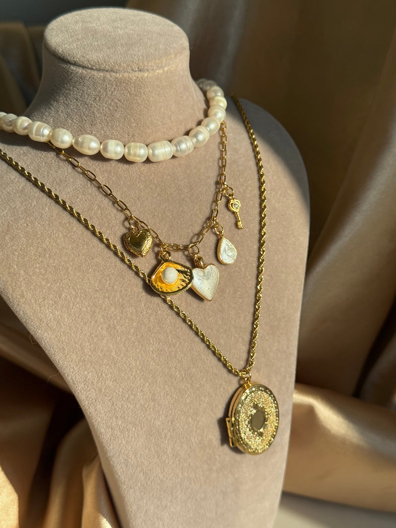 Pearl Shell Mother-of-Pearl Heart Paperclip Necklace