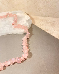 Pink Quartz Cracked Stone Necklace - thumbnail 3