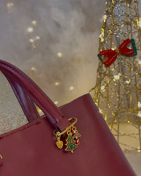 New Year's Charm Accessory - thumbnail 3