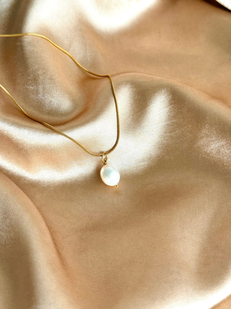 Steel Pearl Necklace