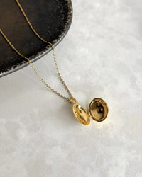 White Daisy Locket - thumbnail 3
