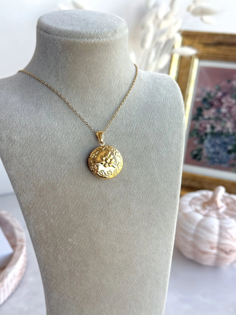 Vintage Floral Locket