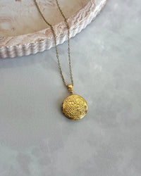 Vintage Patterned Locket - thumbnail 1