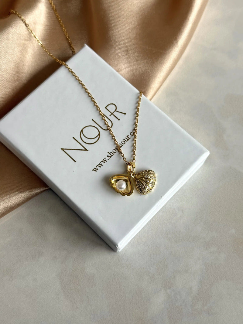 Pearl Seashell Necklace