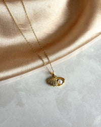 Pearl Seashell Necklace - thumbnail 2