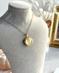 Round Floral Locket - thumbnail 2
