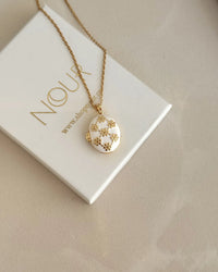 White Daisy Locket - thumbnail 1