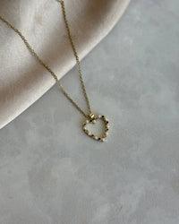 Pearl-Colored Heart Necklace - thumbnail 3