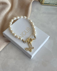 Mother-of-Pearl Butterfly Pearl Bracelet - thumbnail 1