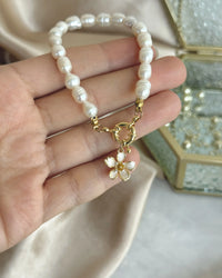 White Lotus Pearl Bracelet - thumbnail 2