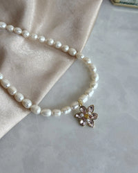Pink Pearl Flower Necklace - thumbnail 2
