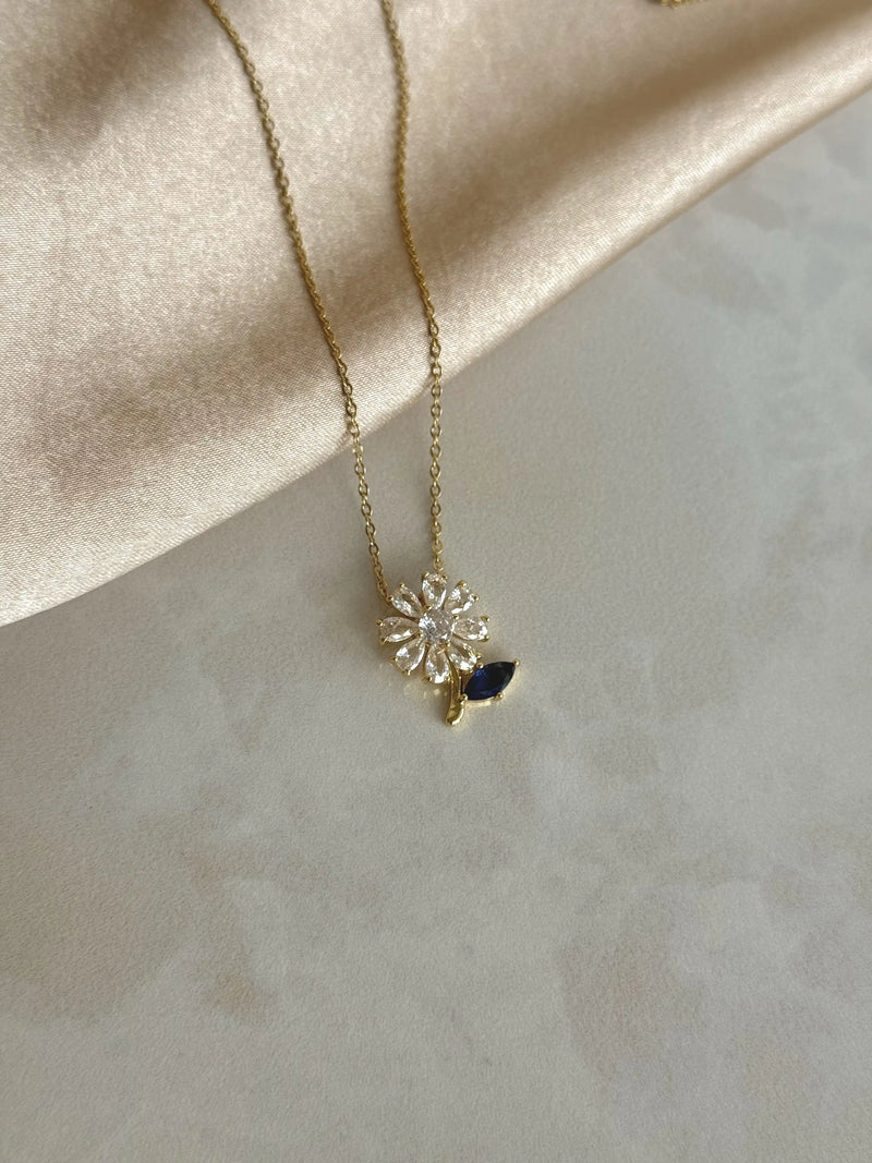 Sapphire Daisy Necklace
