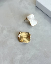 Square Mother-of-Pearl Earrings - thumbnail 6