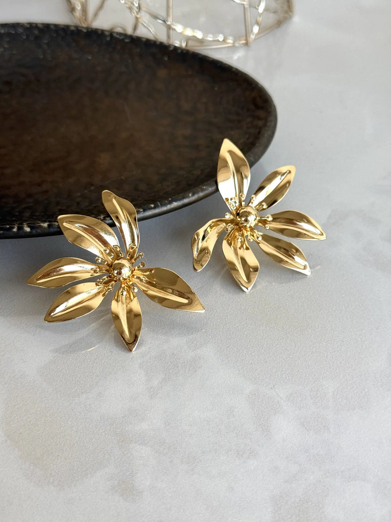 Large Daisy Earrings
