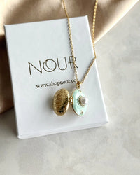 Aqua Green Pearl Medallion Necklace - thumbnail 2
