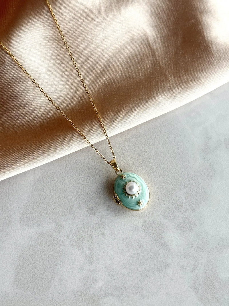 Aqua Green Pearl Medallion Necklace