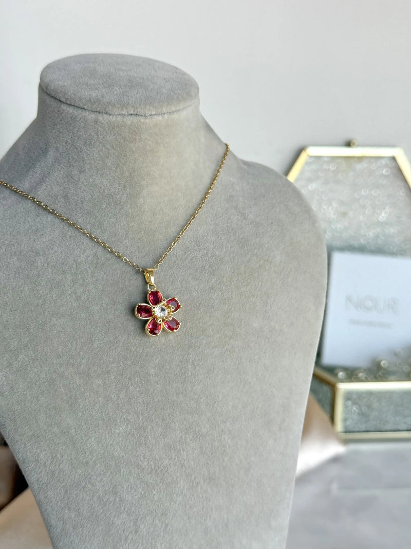 Mini Daisy Necklace - Bella Collection