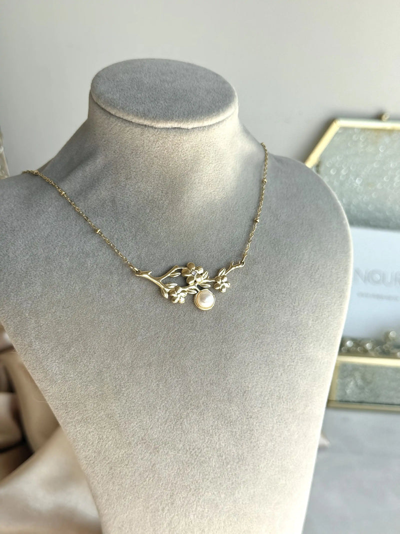 Steel Pearl Flower Necklace
