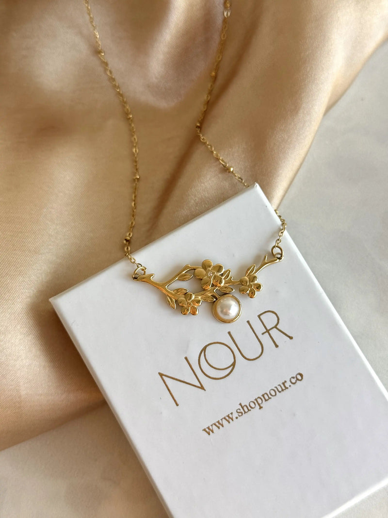 Steel Pearl Flower Necklace