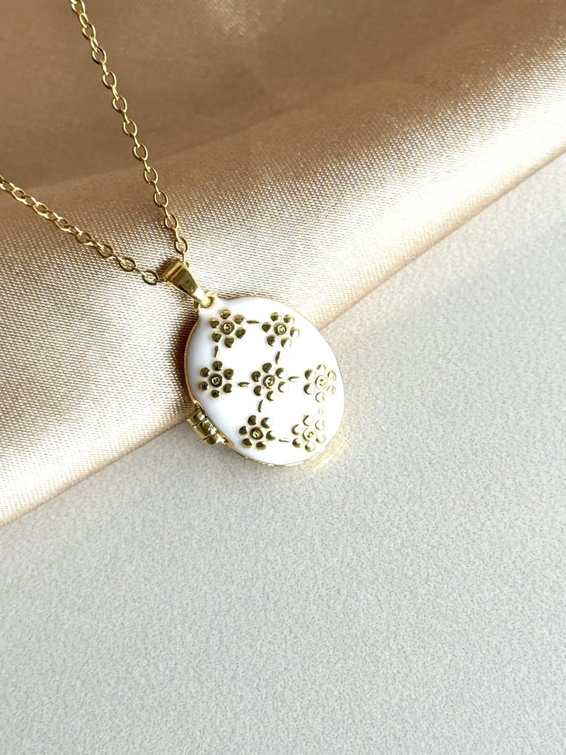 White Daisy Locket Necklace