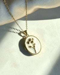 Lily Medallion - thumbnail 1