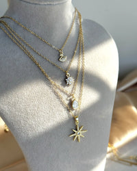 Tiny Stone Flower Necklace - thumbnail 3
