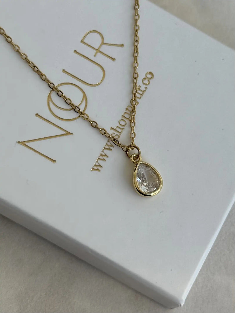Minimalist Teardrop Necklace