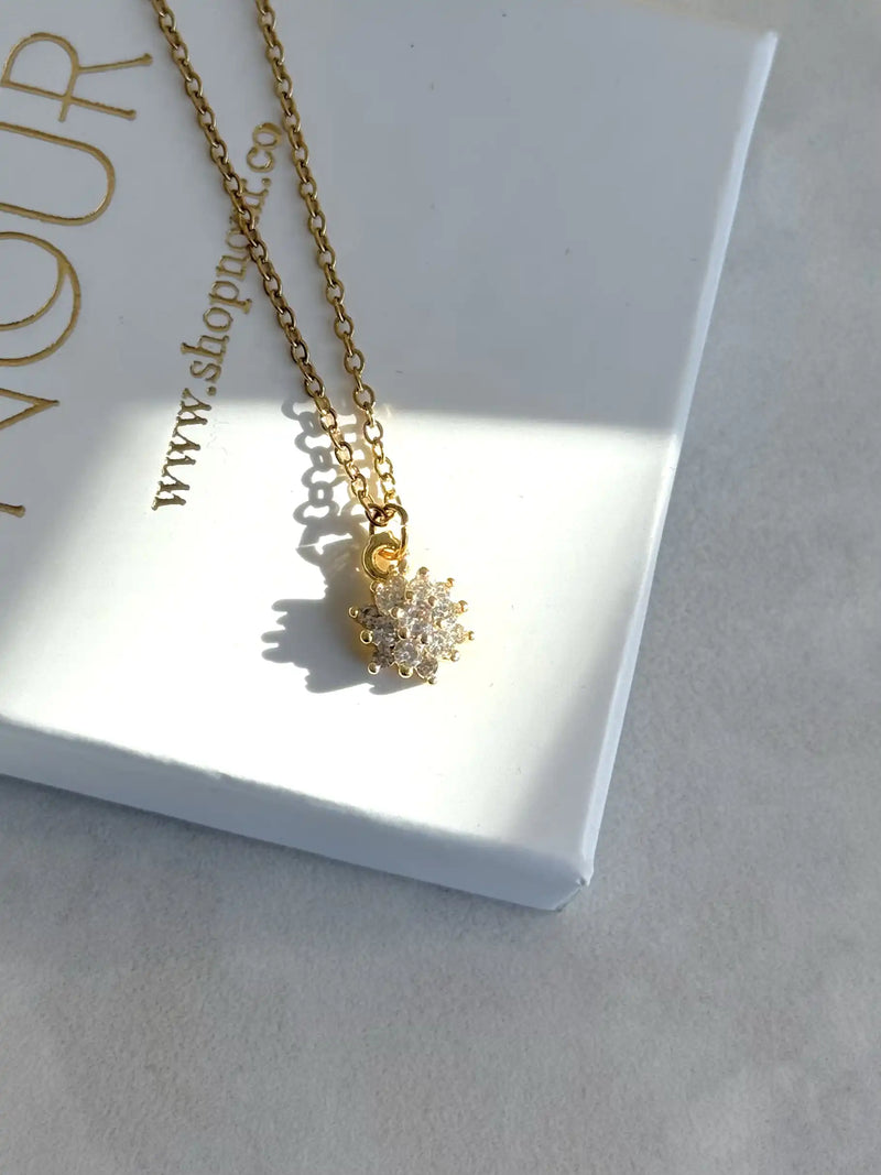 Tiny Stone Flower Necklace
