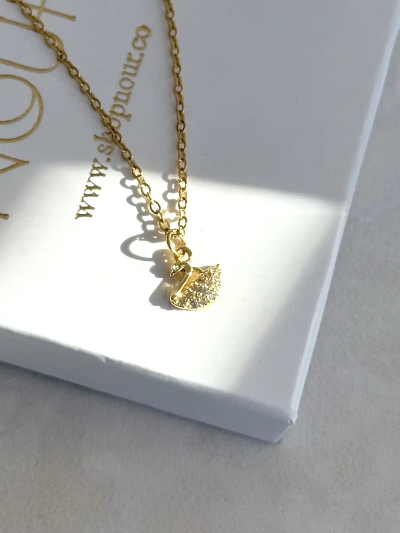 Minimal Swan Necklace
