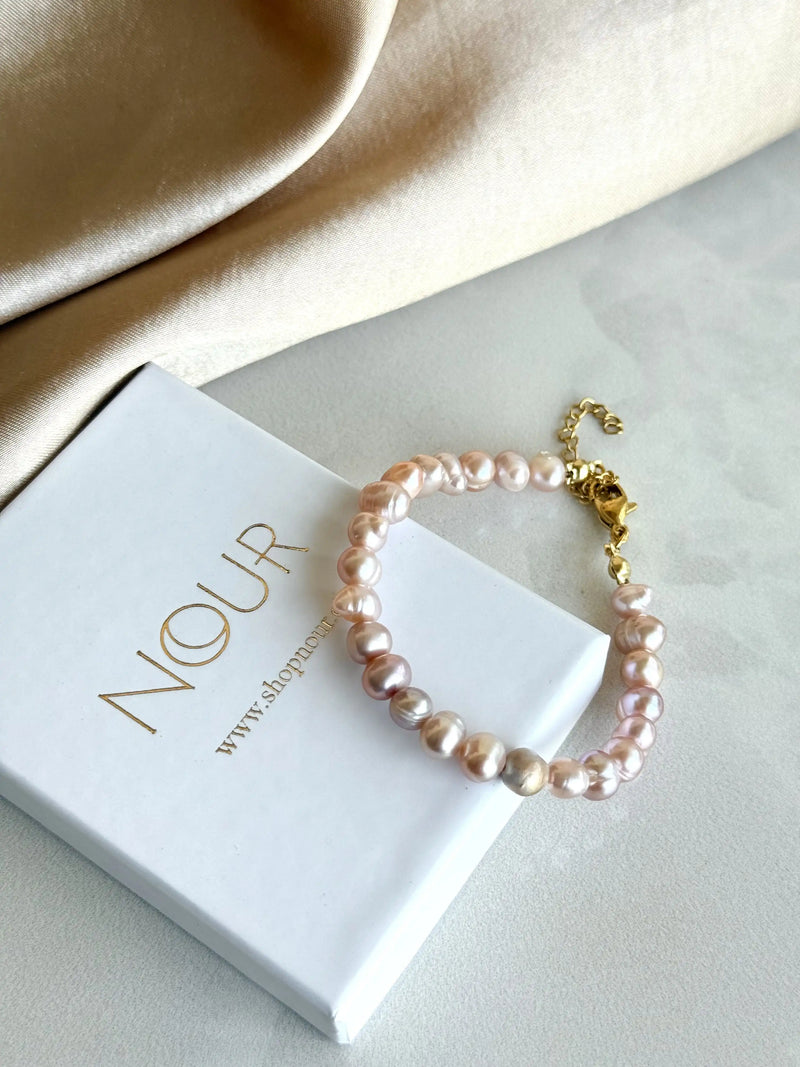 Minimal Pink Pearl Bracelet