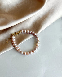 Minimal Pink Pearl Bracelet - thumbnail 2