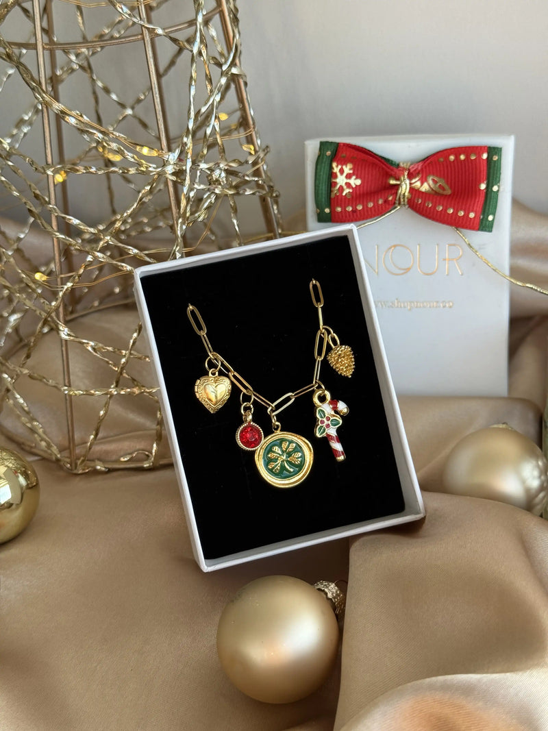 Clover Pinecone Christmas Necklace